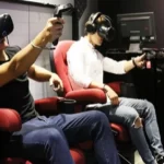 Los salones recreativos de realidad virtual se apoyan en el interes delos jugadores por probar las nuevas tecnologia