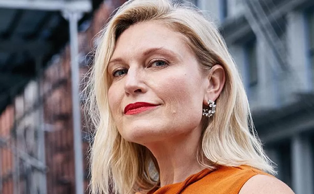 Es facil burlarse de los videos eroticos de passsionflix pero tosca musk podria reirse