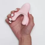 El lalalena es un vibrador con la forma exacta del clitoris