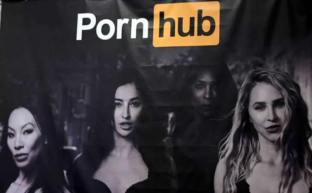 Que significa esto para los creadores el propietario de pornhub mindgeek es adquirido por una firma de inversiones que prioriza la etica