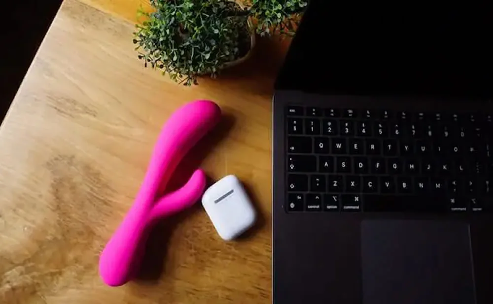 ¿Qué considerar antes de comprar un juguete sexual con Bluetooth?