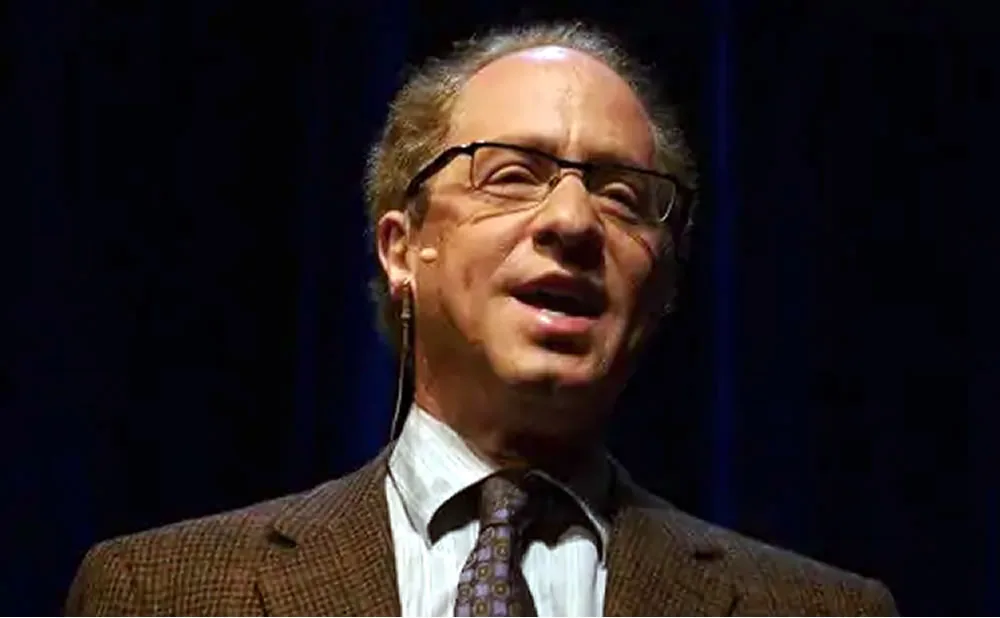 Predicciones sexuales de Ray Kurzweil: contacto remoto, intercambio de cuerpos y más