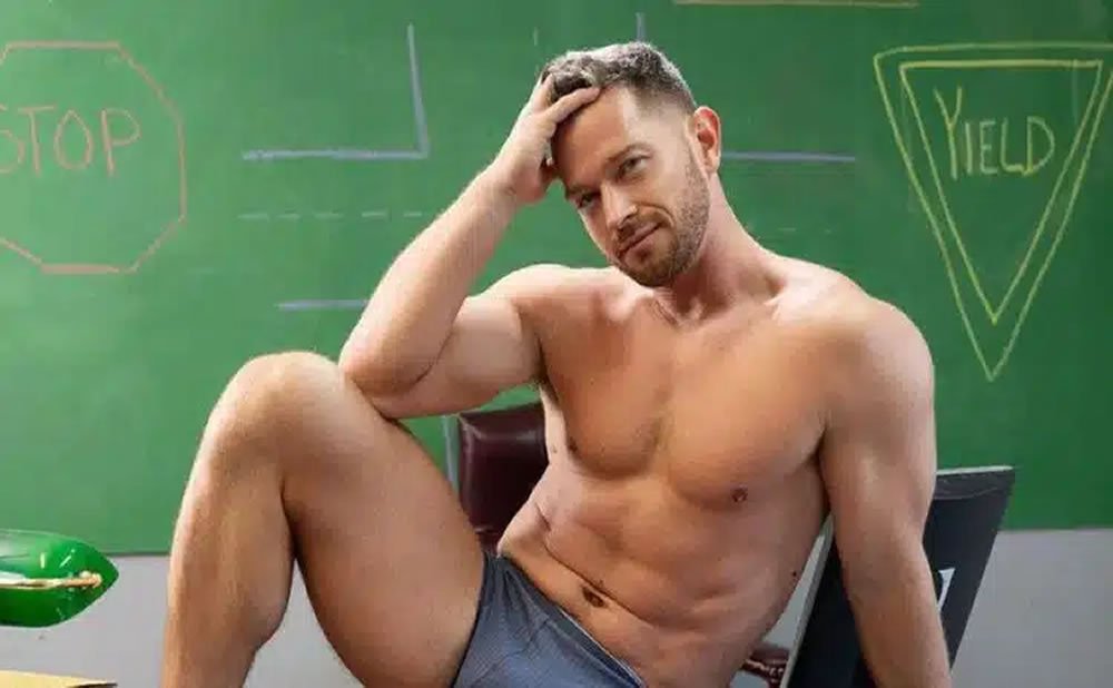 Johnny donovan y clark reid se dan placer en una pelicula porno con joystick vr las mejores peliculas porno gay en realidad virtual junio de 2024