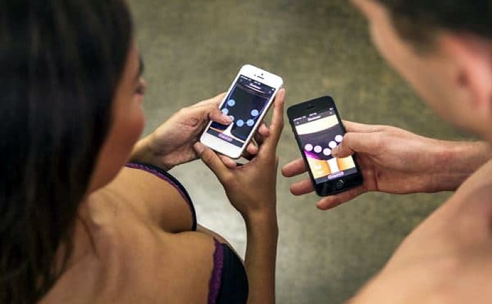 El futuro de la teledildonica innovaciones en los juguetes de sexo mejora del placer sexual a distancia